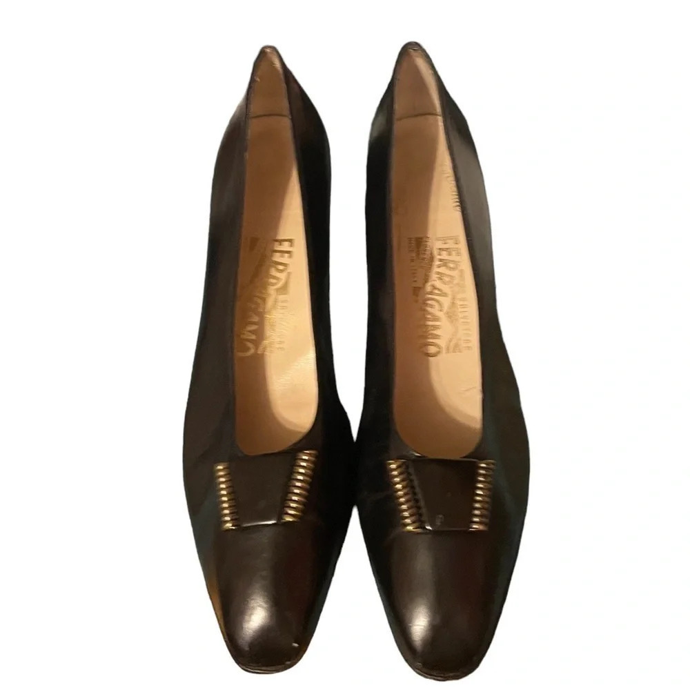 SALVATORE FERRAGAMO VINTAGE BLACK LEATHER HEELS